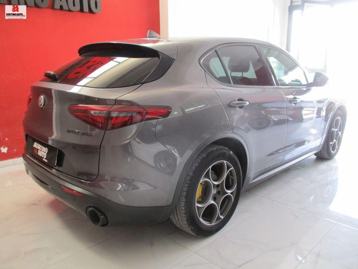 A.R.Stelvio 2.2 T.diesel 190CV AT8 RWD SPRINT 2021
