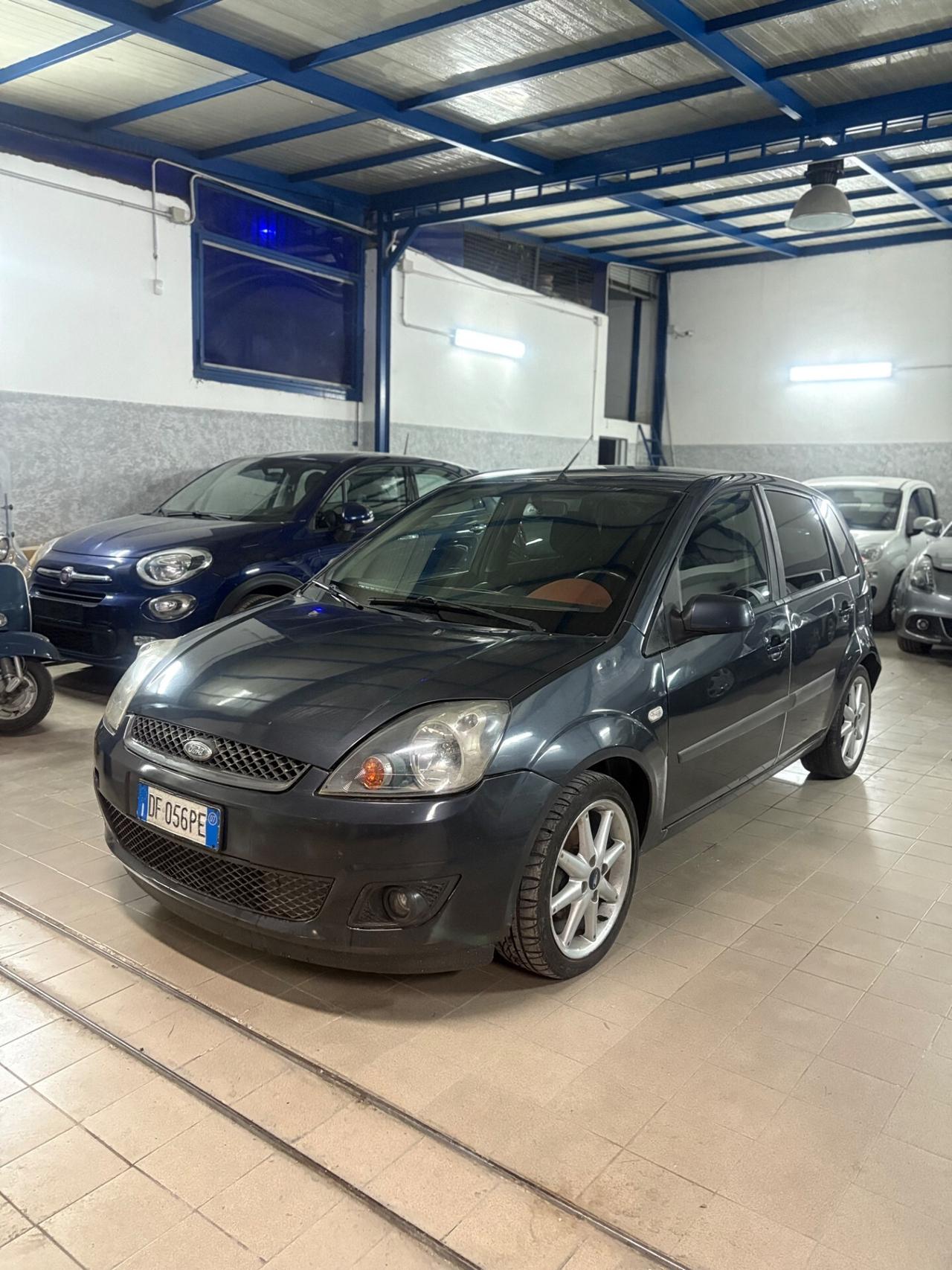 Ford Fiesta 1.2 GPL 5 porte