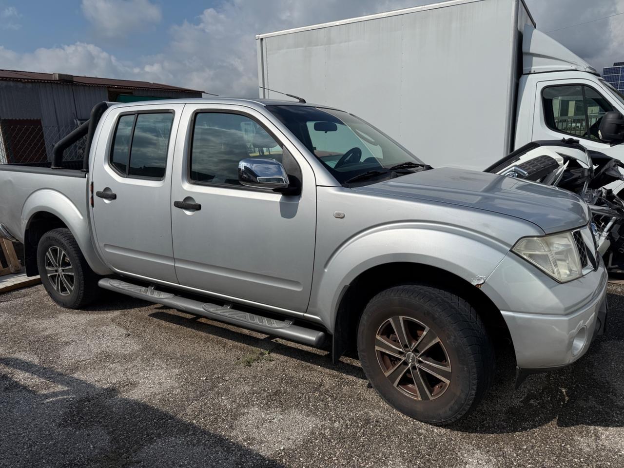Nissan Navara 2.5 dCi 4 porte Double Cab XE