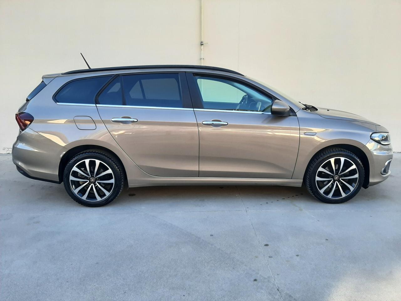 Fiat Tipo SW 1.6 Mjt 120cv DCT Lounge