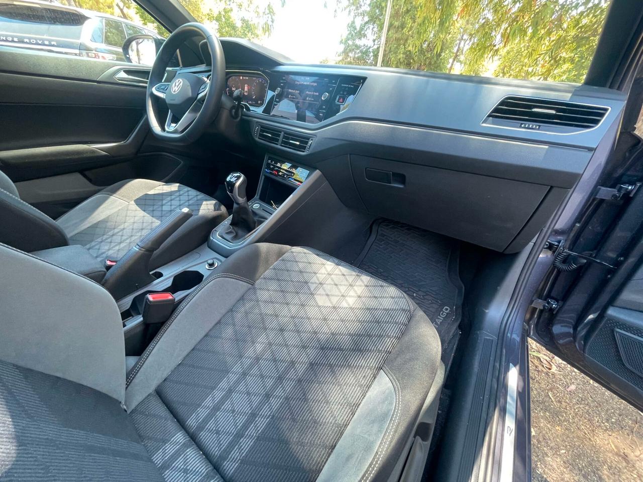 Volkswagen Taigo 1.0 tsi R-Line Plus 115cv TETTINO NEOPATENTATI