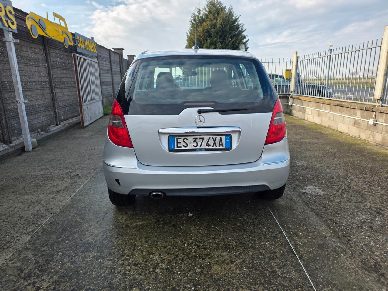 Mercedes-benz A 180 160 CDI AUTOMATIC Premium