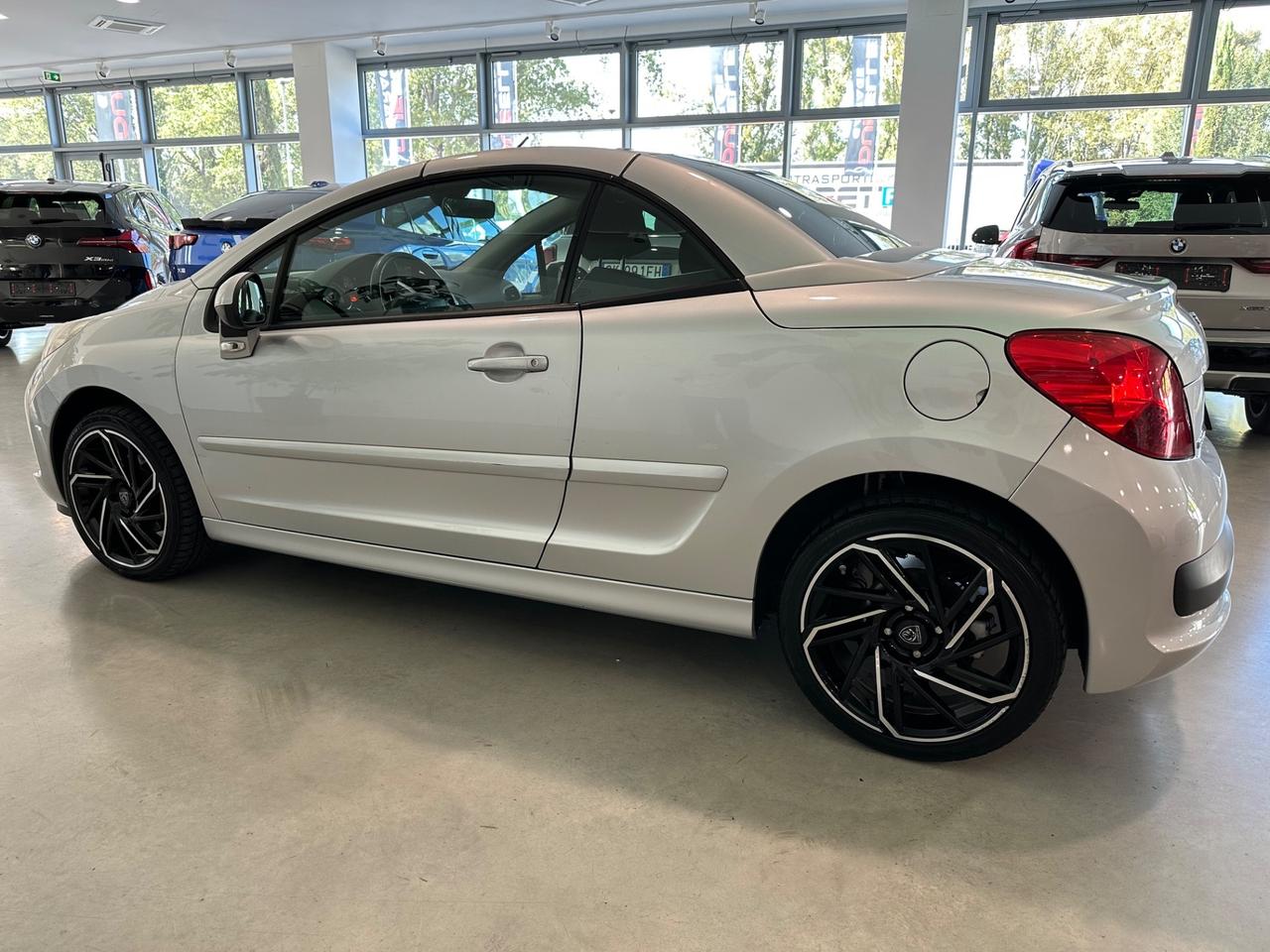 Peugeot 207 1.6 VTi 120CV CC Tecno NEOPATENTATI