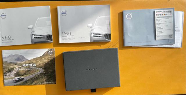 VOLVO V60 Cross Country D4 AWD Geartronic *led/telecam/pelle*