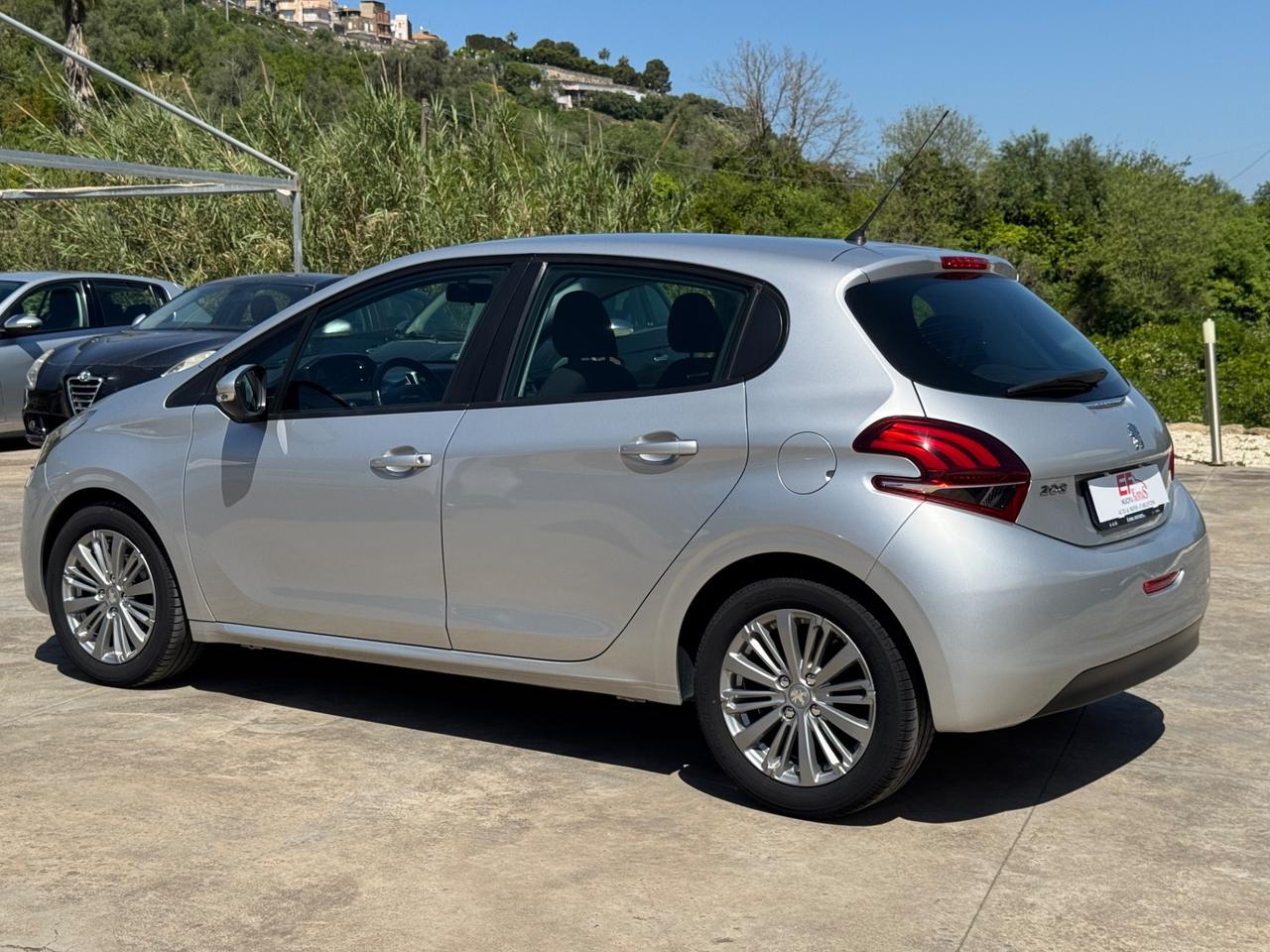 Peugeot 208 1.2 82 cv 5 porte Allure