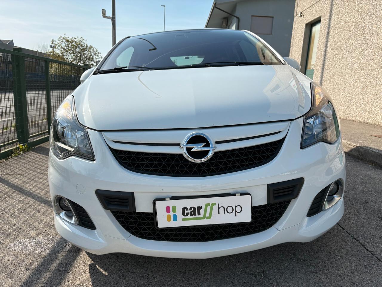 Opel Corsa 1.6 T 192CV 3 porte OPC