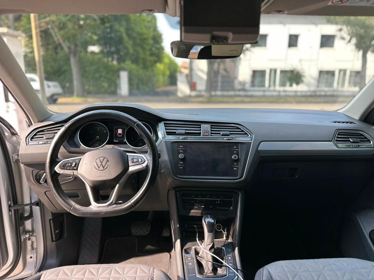Volkswagen Tiguan 2.0 TDI 150 CV SCR DSG Elegance