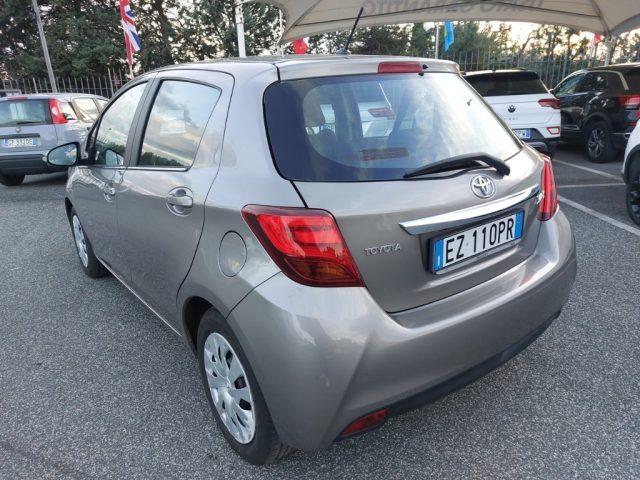 TOYOTA Yaris 1.0 5 porte Active EURO 6 Neopatentati