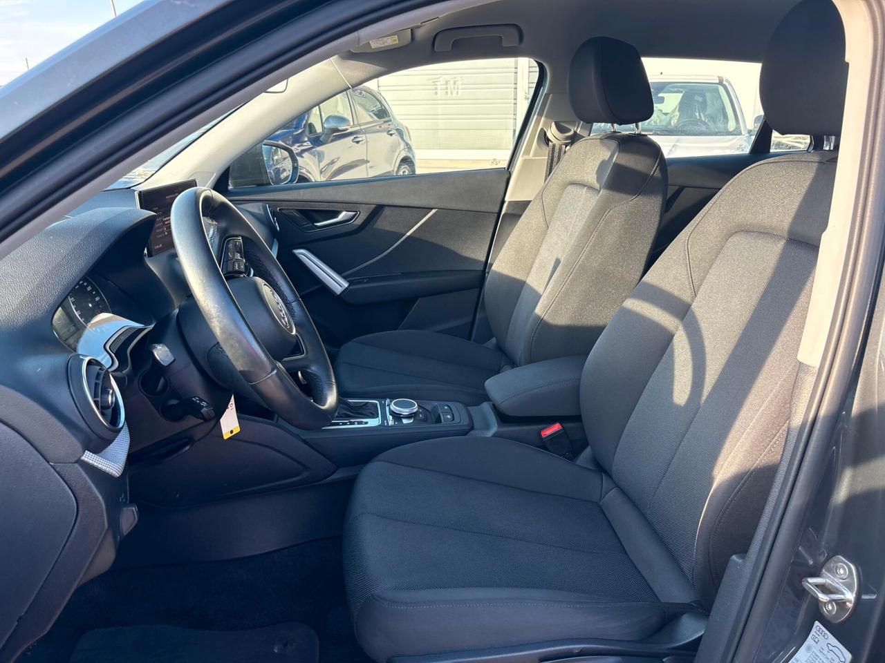 Audi Q2 35 TDI S tronic Business