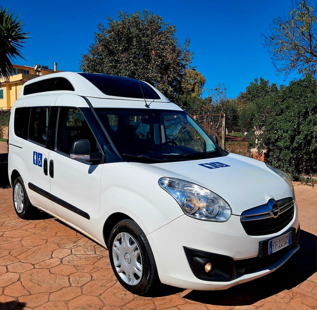 Opel Combo EURO 6 TETTO ALTO TRASPORTO DISABILI