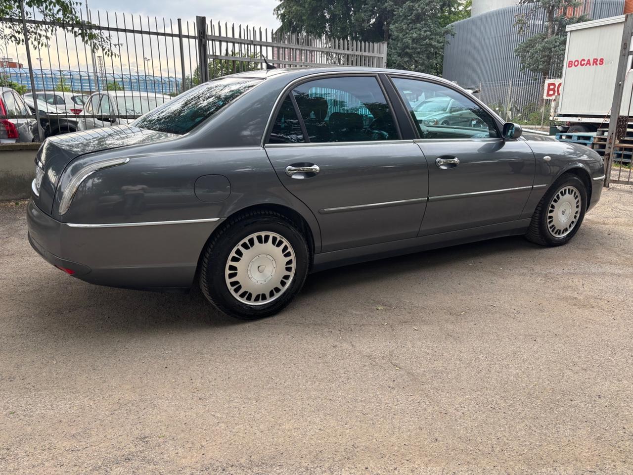 Lancia Thesis 2.4 JTD Executive