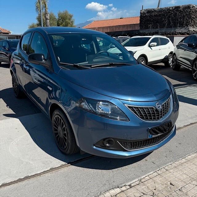 Lancia Ypsilon 1.0 FireFly 5 porte S&S Hybrid Ecochic A. Ferretti