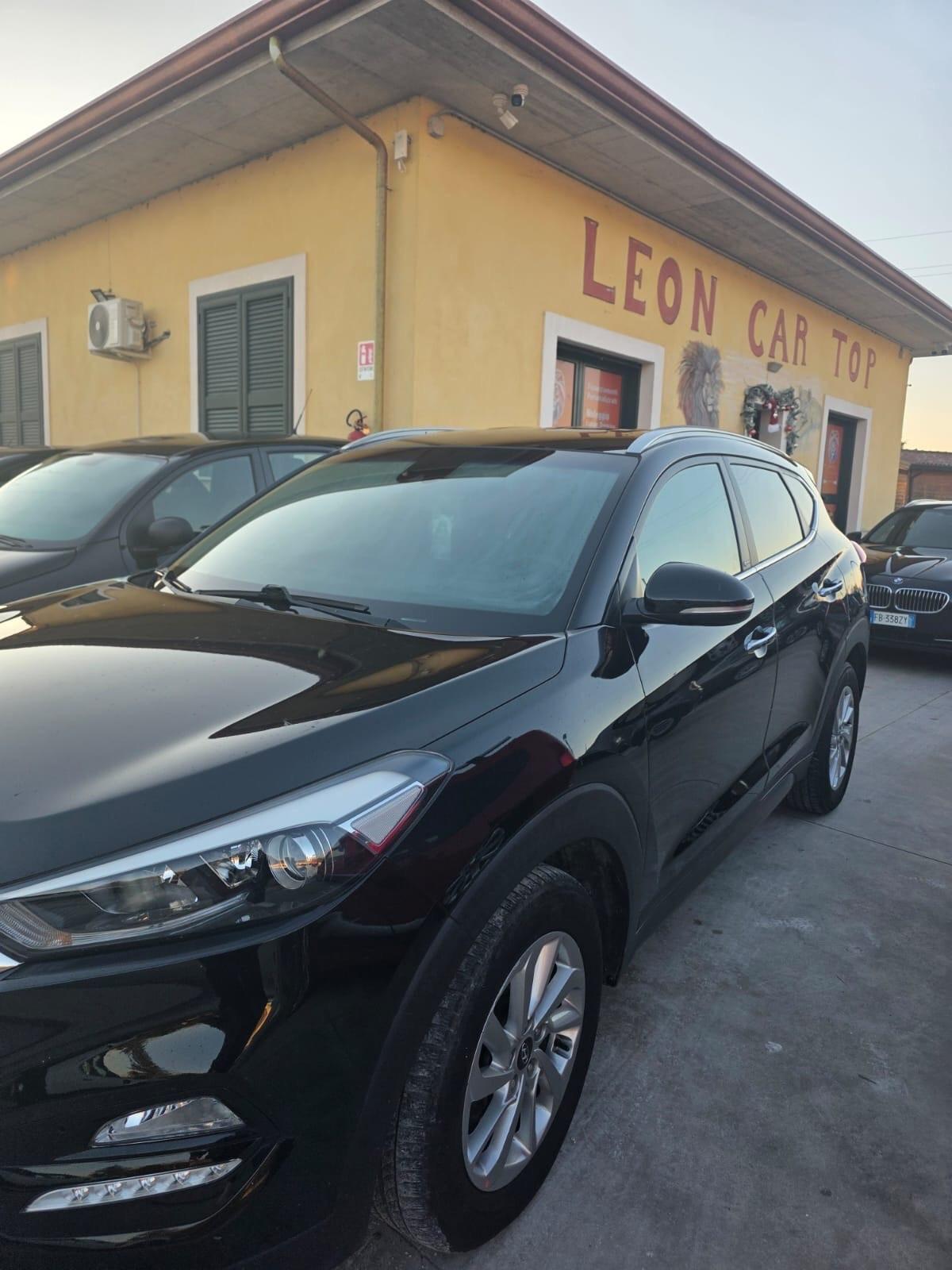 Hyundai Tucson 1.7 CRDi cambio automatico garantita 12 mesi