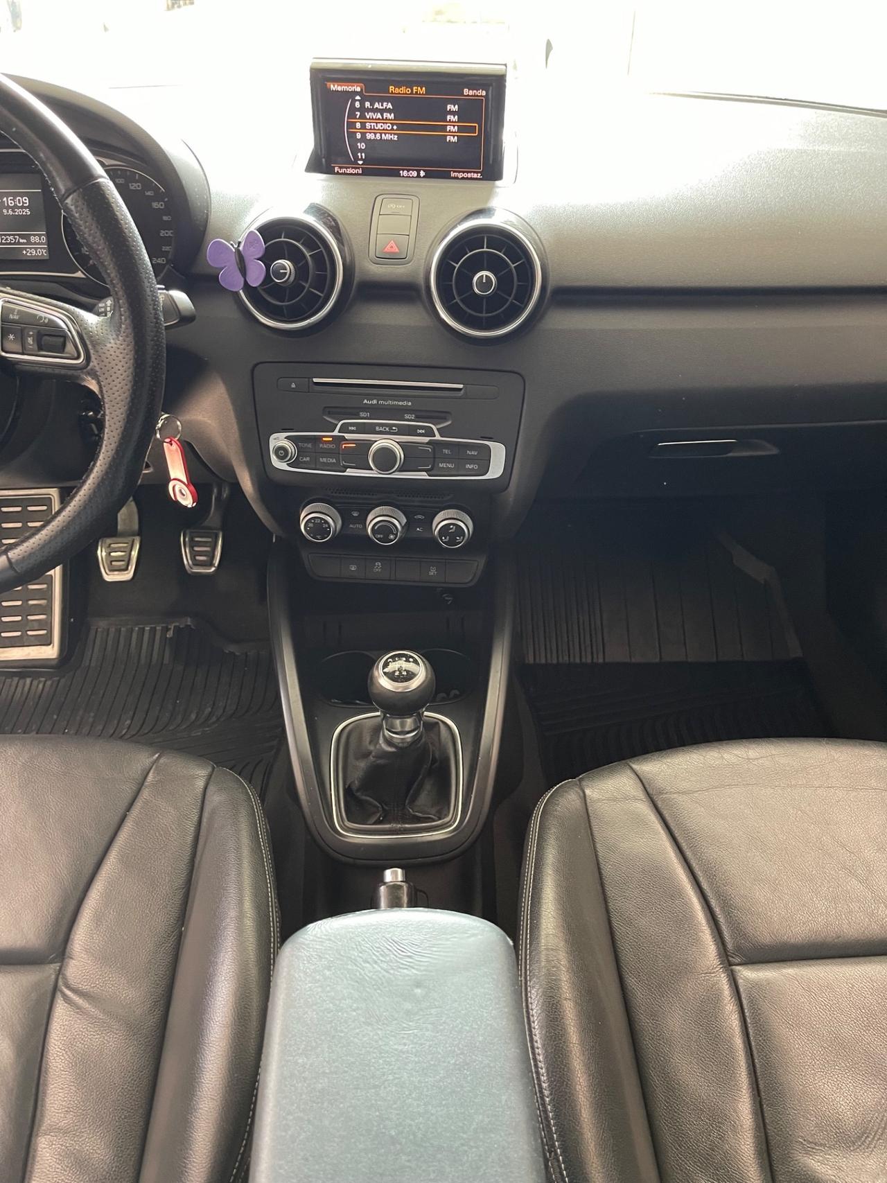Audi A1-S1 1.6 TDI 105 CV Ambition