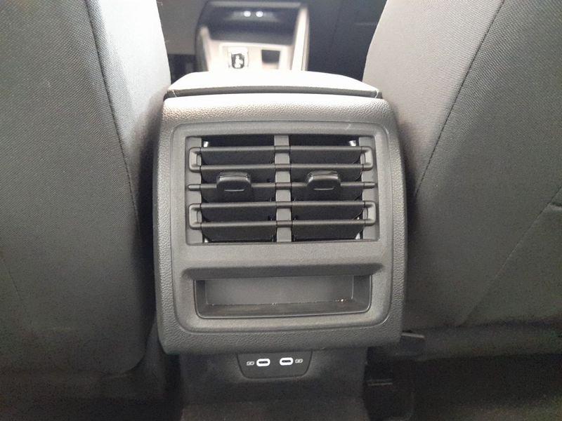 Volkswagen Golf 1.5 eTSI EVO ACT Life DSG