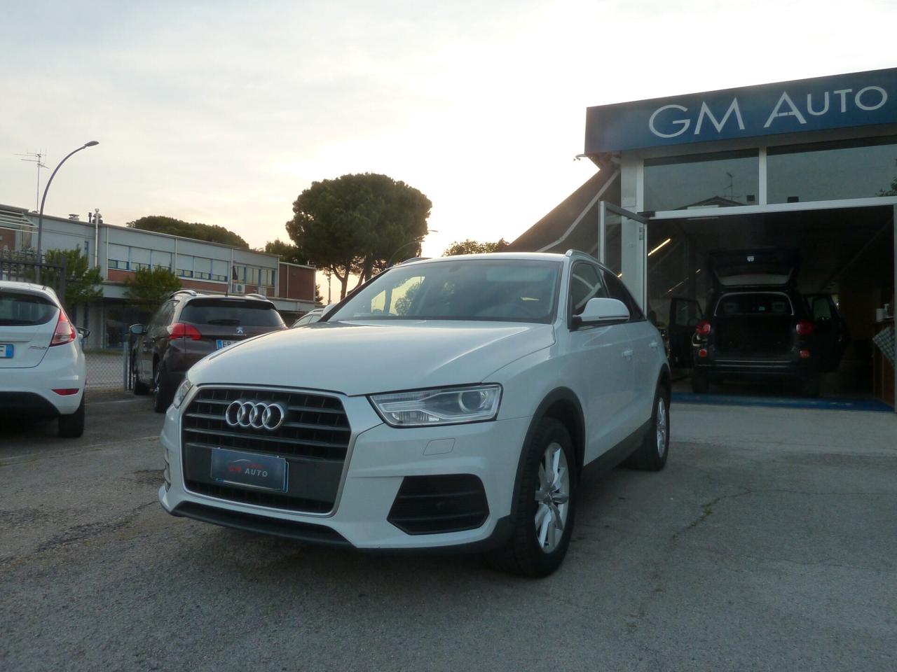 Audi Q3 2.0 TDI 150 CV Business