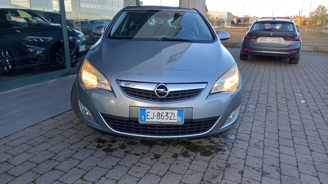 Opel Astra 1.7 CDTI 125CV 5 porte Cosmo