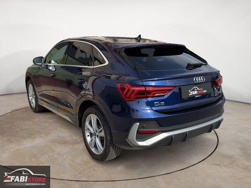 Audi Q3 Sportback 35 TDI 150 Cv S-Tronic S-Line interno ed esterno