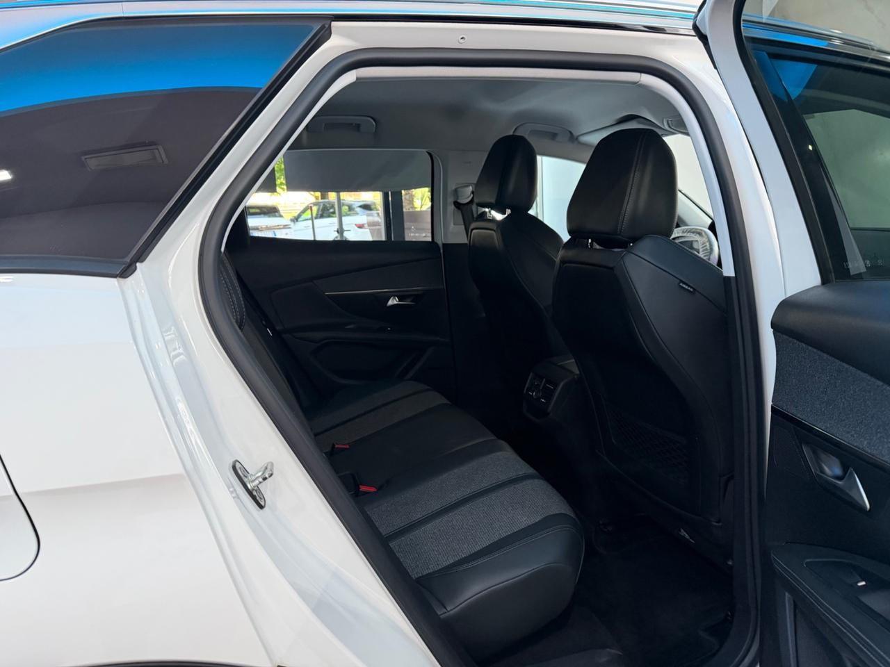 Peugeot 3008 BlueHDi 130 S&S Allure