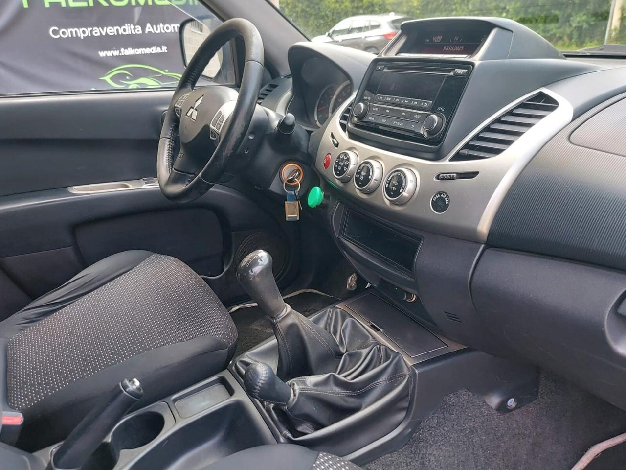 Mitsubishi L200 2.5 DI-D Double Cab Invite