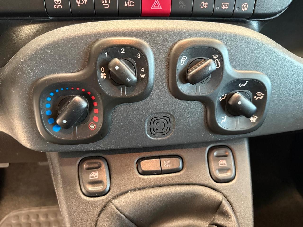 Fiat Panda 1.2 Connected by Wind