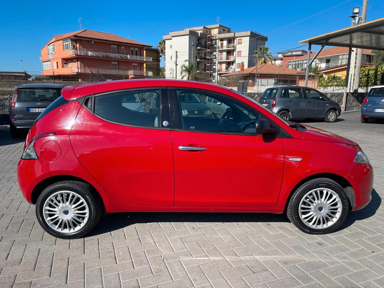 Lancia YPSILON 1.2 69cv 5p GPL Ecochic Gold