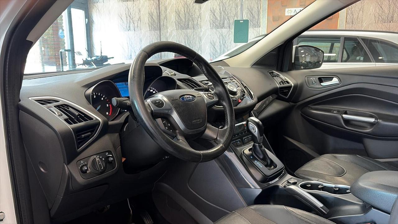 Ford Kuga 2.0 TDCI 150 CV S&S 4WD Powershift Titanium