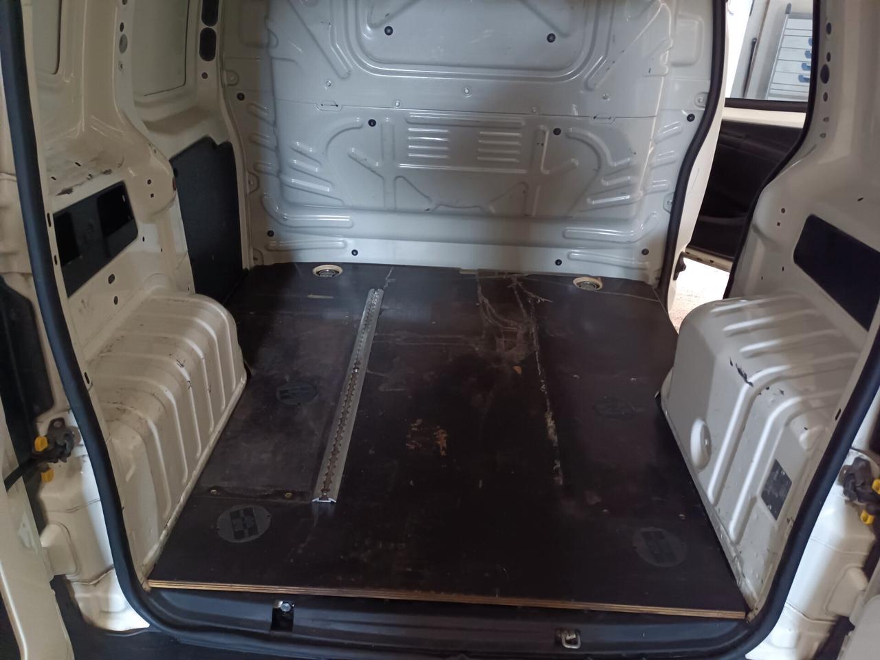 Fiat Fiorino 1.3 MJT 95CV Cargo SX