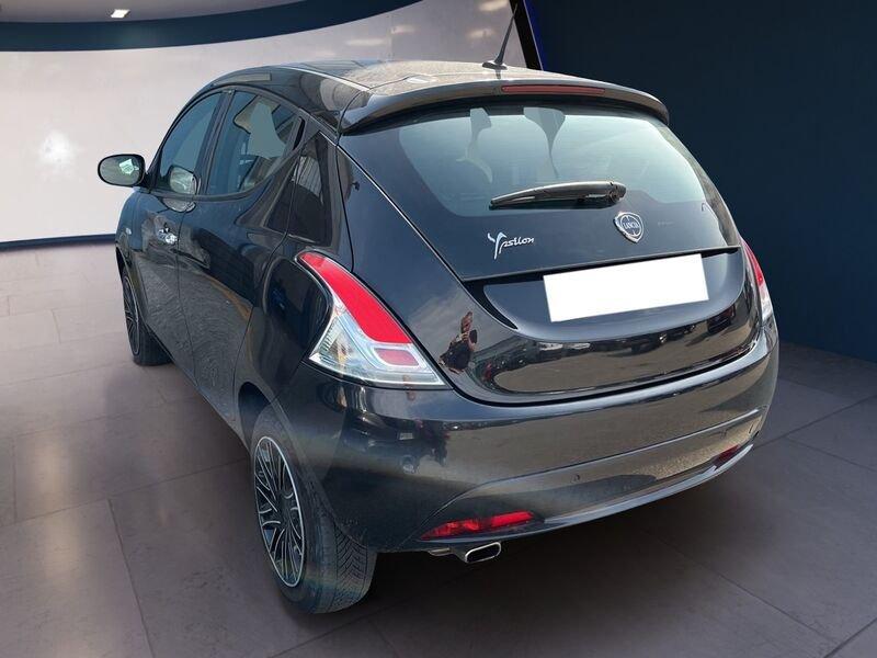 Lancia Ypsilon III 2015 1.2 Gold s&s 69cv my19