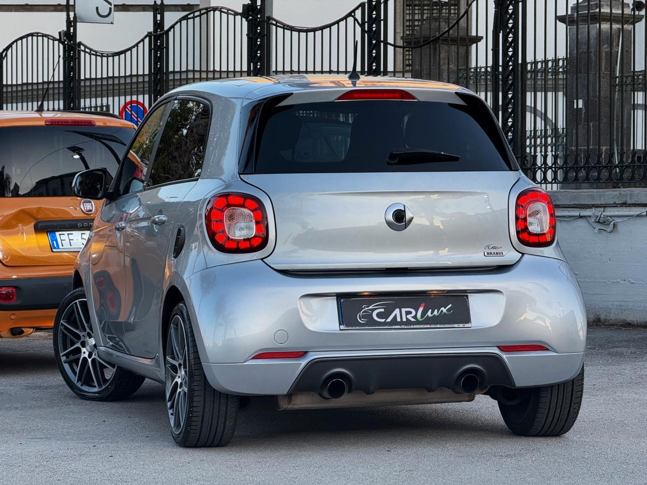 Smart forFour 0.9 T BRABUS 109CV TETTO CAM JBL