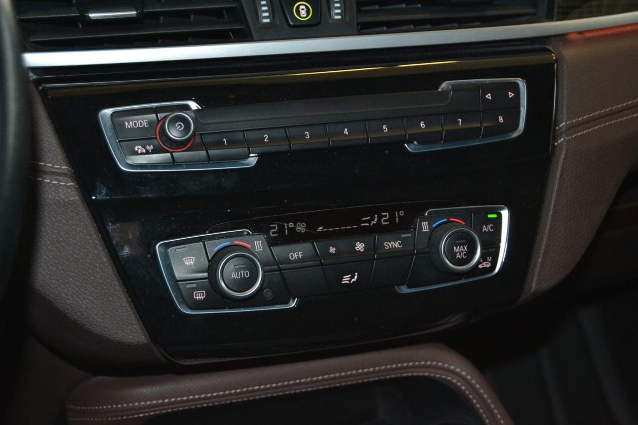 Bmw X1 sDrive18d xLine Plus Navi/Pelle/LED