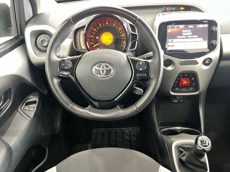 Toyota Aygo Aygo 5p 1.0 x-play my15