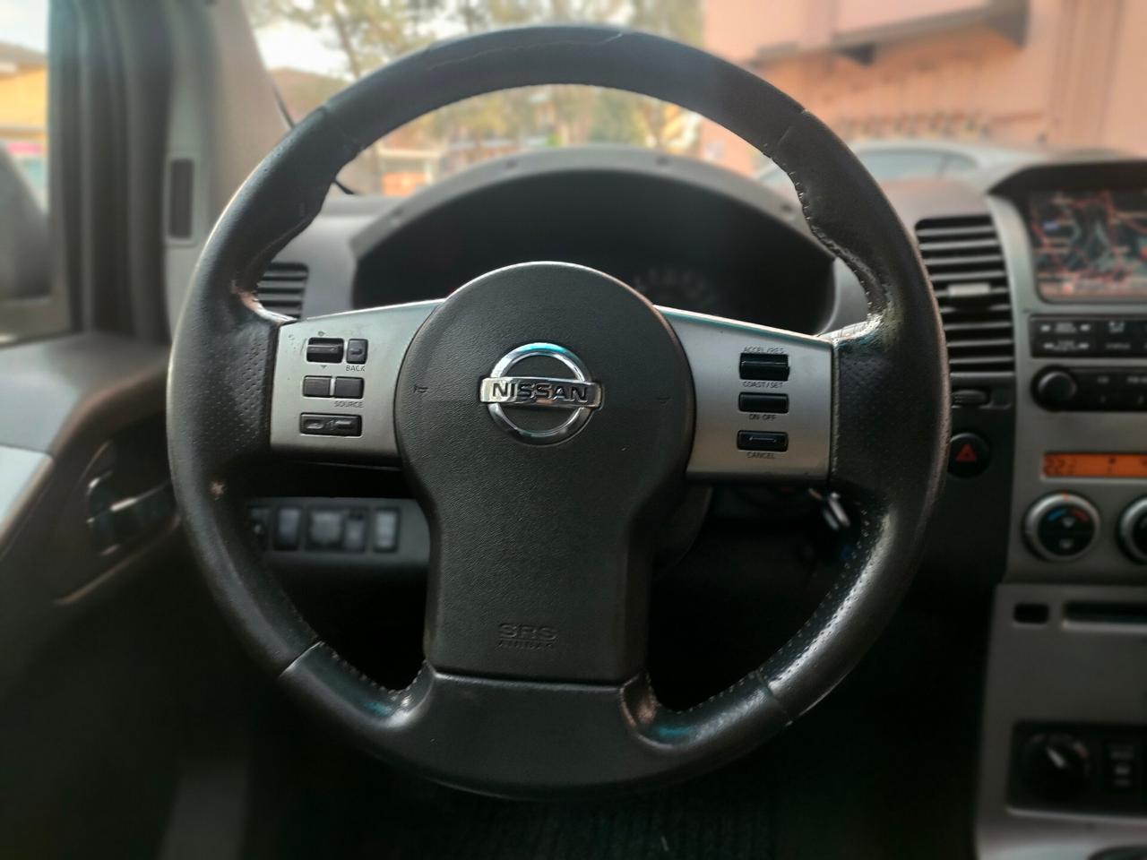 Nissan Navara 2.5 dCi 4p Double Cab LE