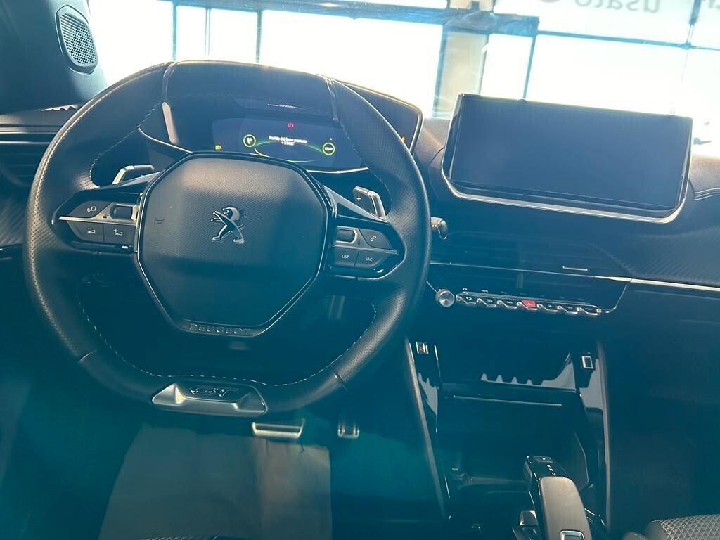 Peugeot 2008 GT LINE PureTech 130 EAT8 SPOTICAR