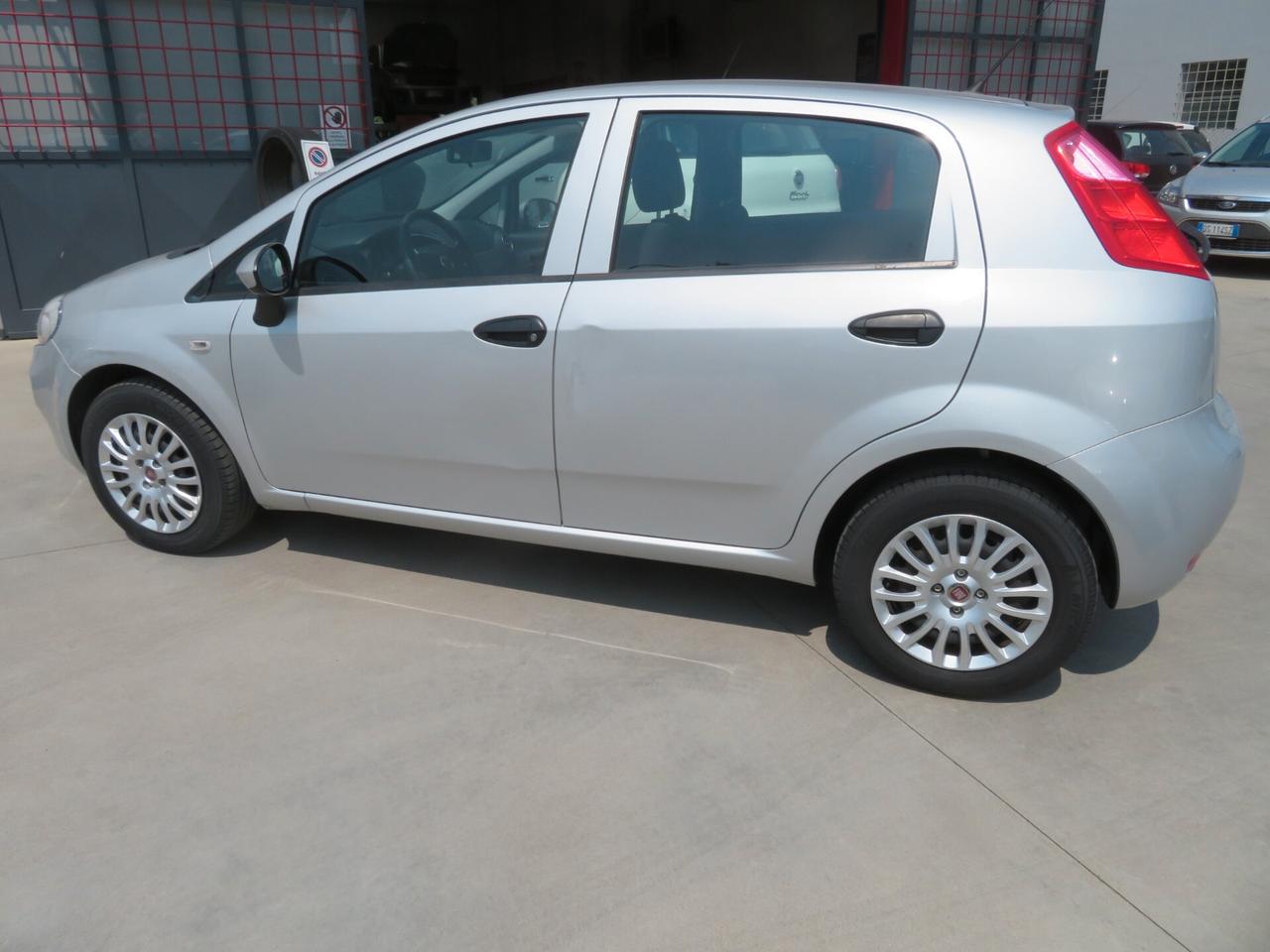 Fiat Punto 1.2 8V 5 porte Street