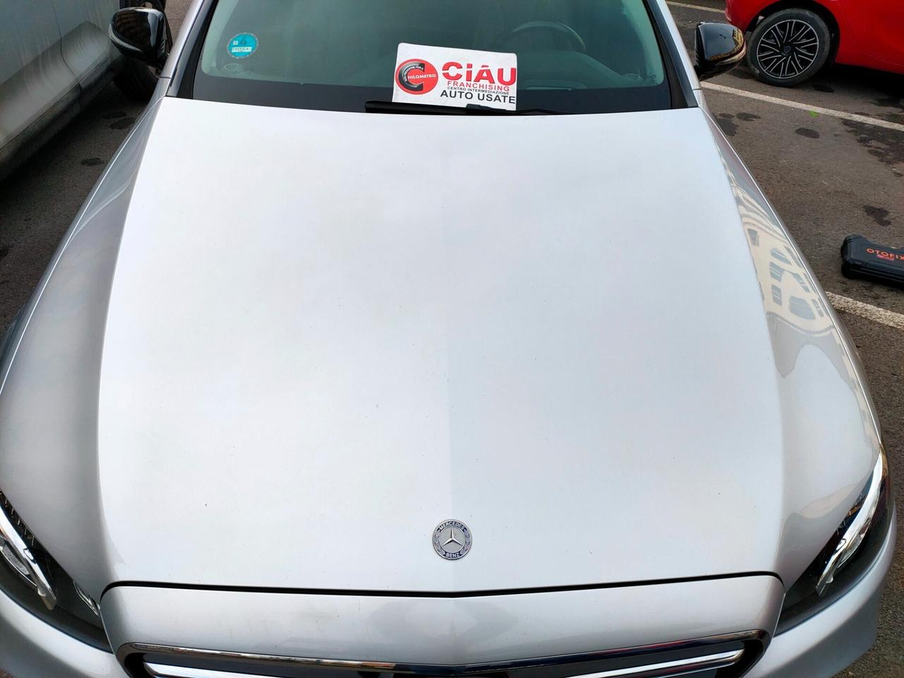 Mercedes-Benz E 220d Auto Premium Plus + Pack AMG