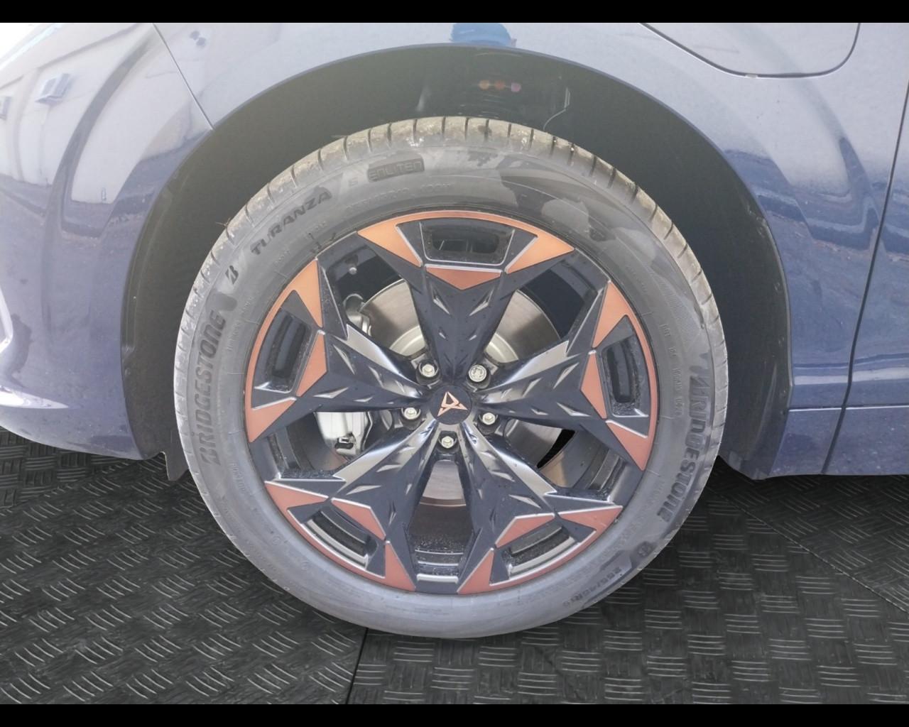 CUPRA CUPRA Terramar Business 1.5 e-HYBRID 150 kW (204 CV) pHEV DSG 6 marce 2WD