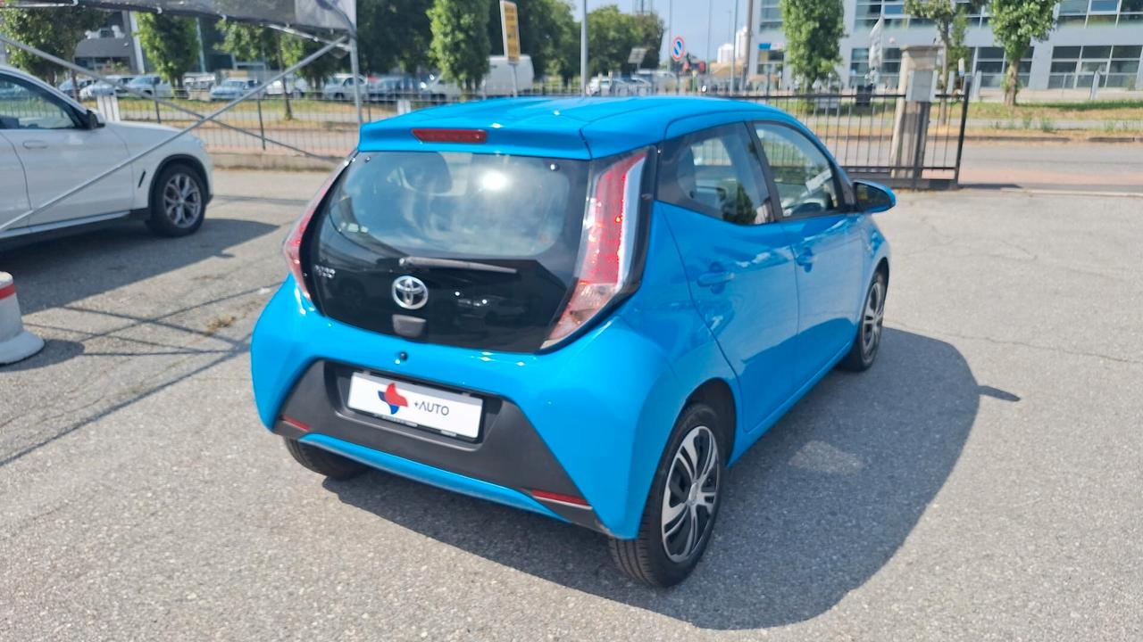Toyota Aygo 1.0 VVT-i 69 CV 5 porte x-cool TSS