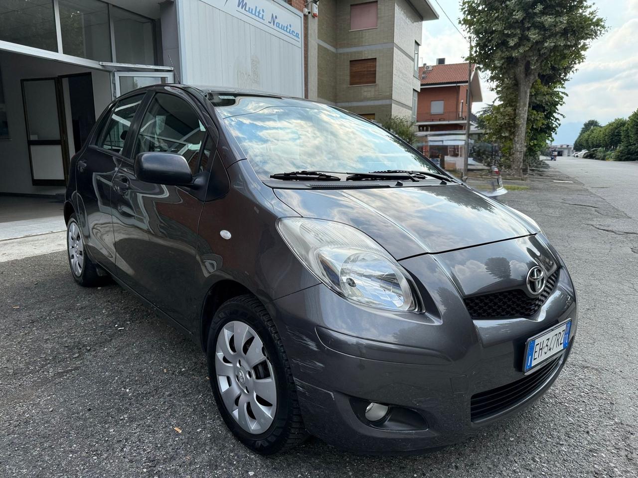 Toyota Yaris 1.0 5 porte Now