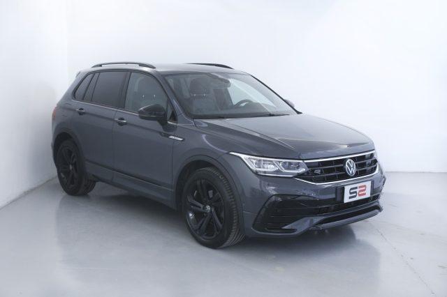VOLKSWAGEN Tiguan 2.0 TDI 150 CV SCR DSG R-Line Black Pack/Matrix