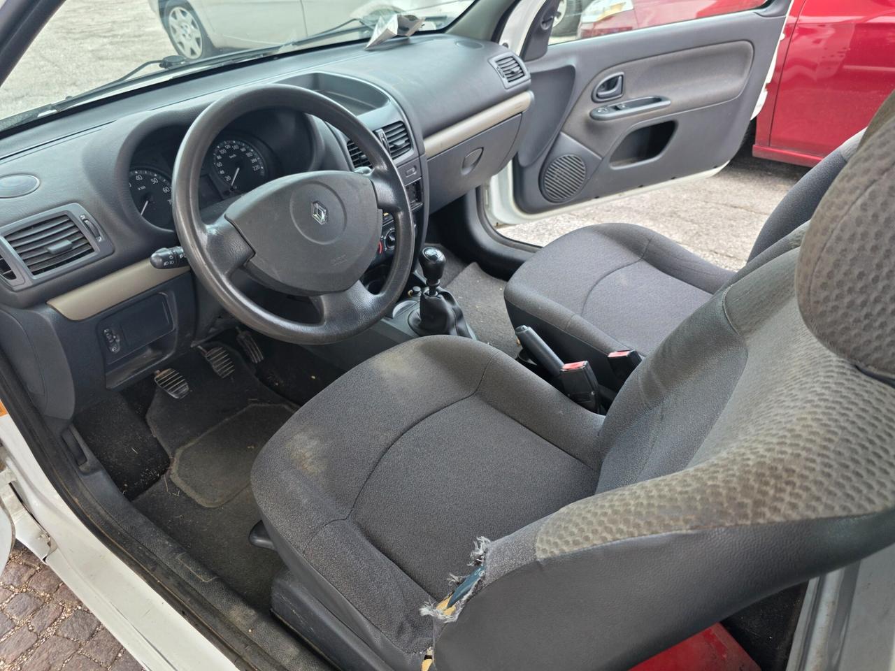 Renault Clio 1.5 dCi 65CV cat 3 porte Access Van con 165.000km