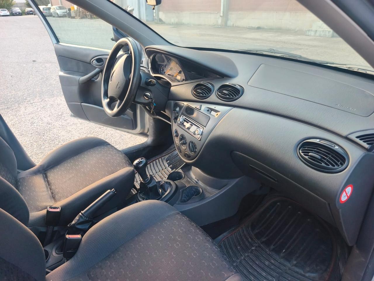 Ford Focus SW. 2003----1.6 Benzina