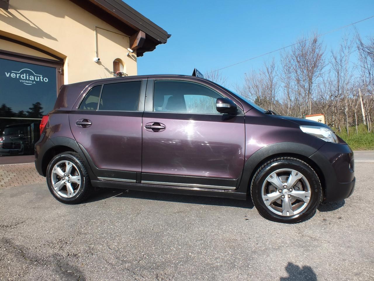 TOYOTA URBAN CRUISER 1.4 D-4D AWD SOL