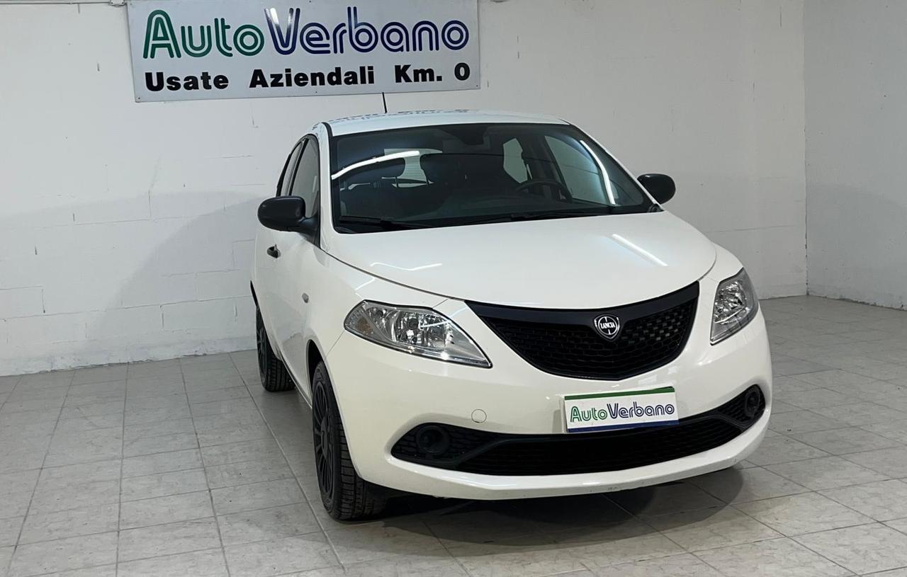 Lancia Ypsilon 1.0 FireFly 5 porte ecochic