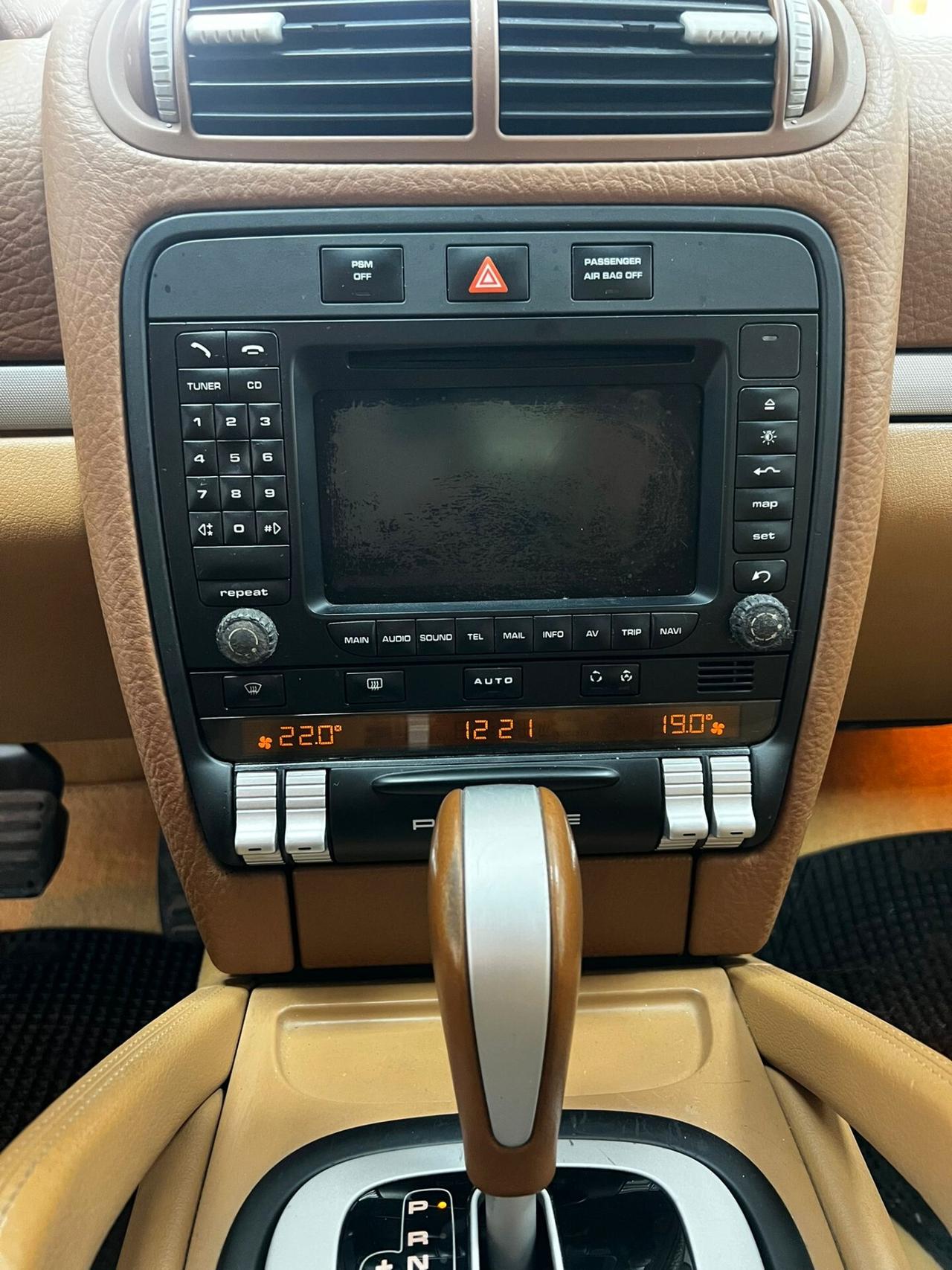 Porsche Cayenne 3.2 V6 cat