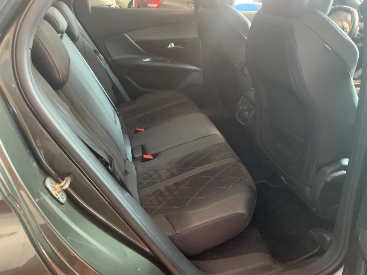 Peugeot 3008 BlueHDi 180 S&S EAT6 GT