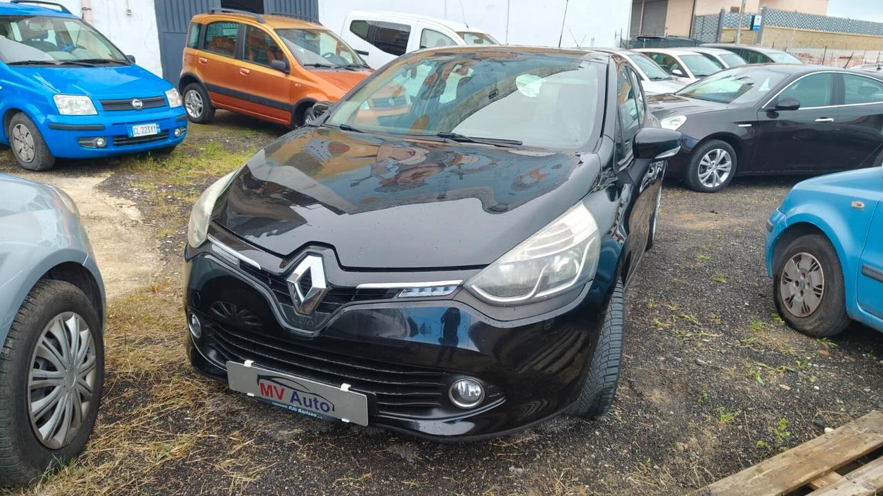 RENAULT Clio 1.5 dCi 75 CV 5p Customer Natural