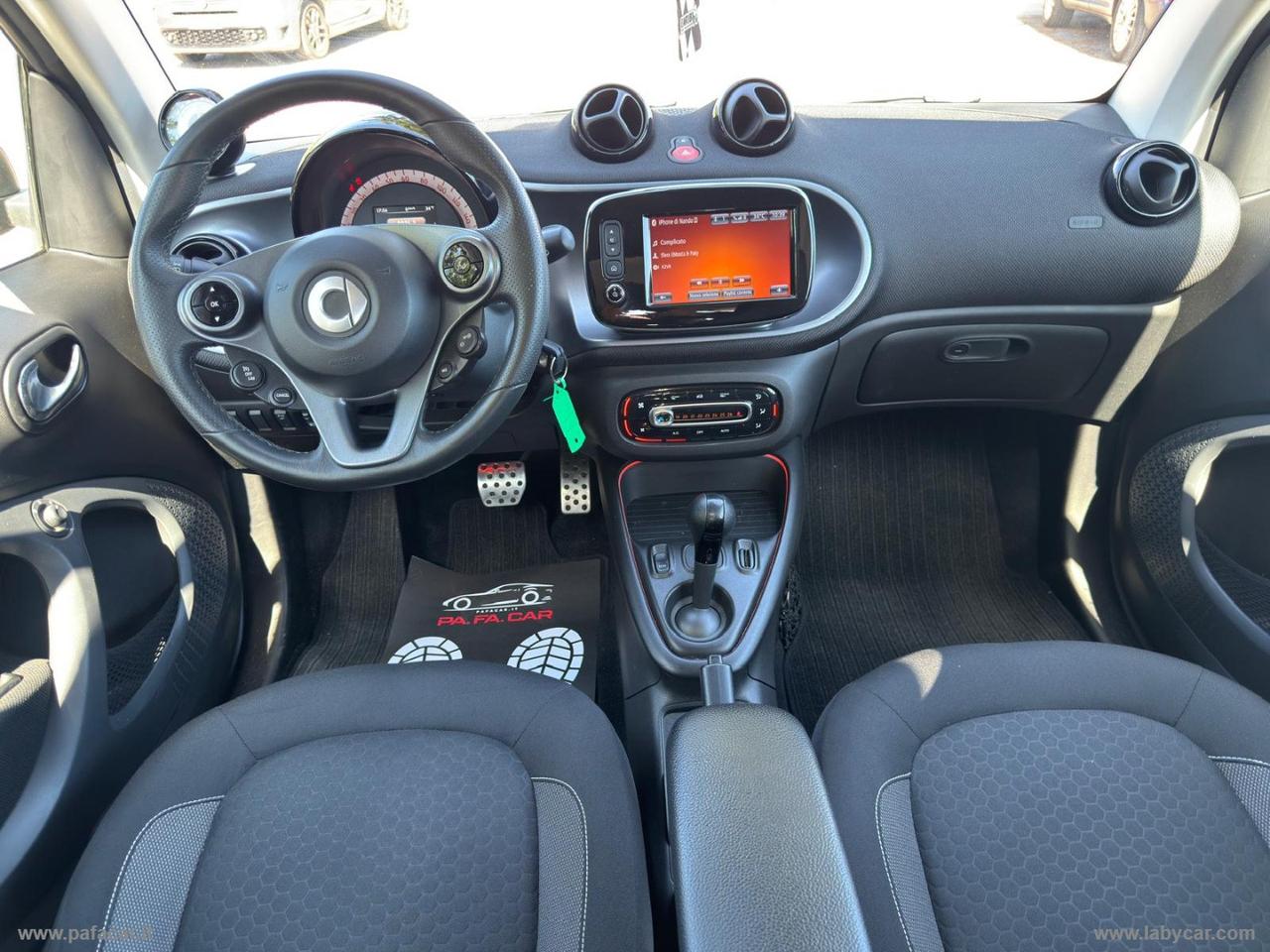 SMART fortwo EQ Parisblue