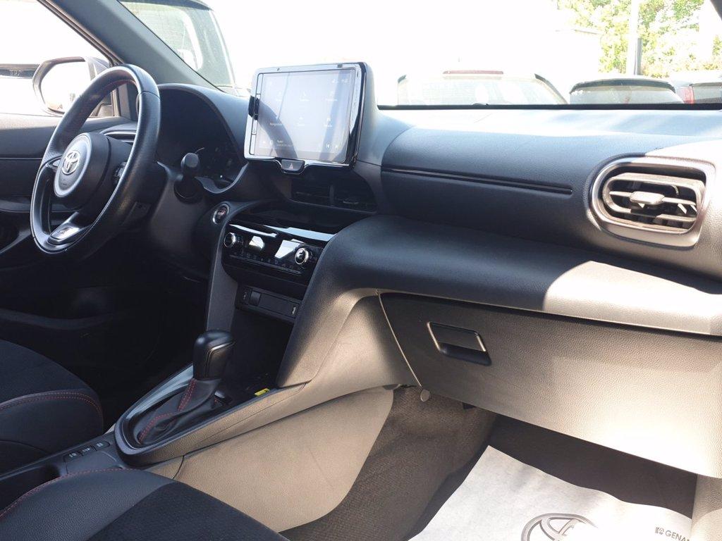 TOYOTA Yaris cross 1.5h gr sport fwd 116cv e-cvt del 2022