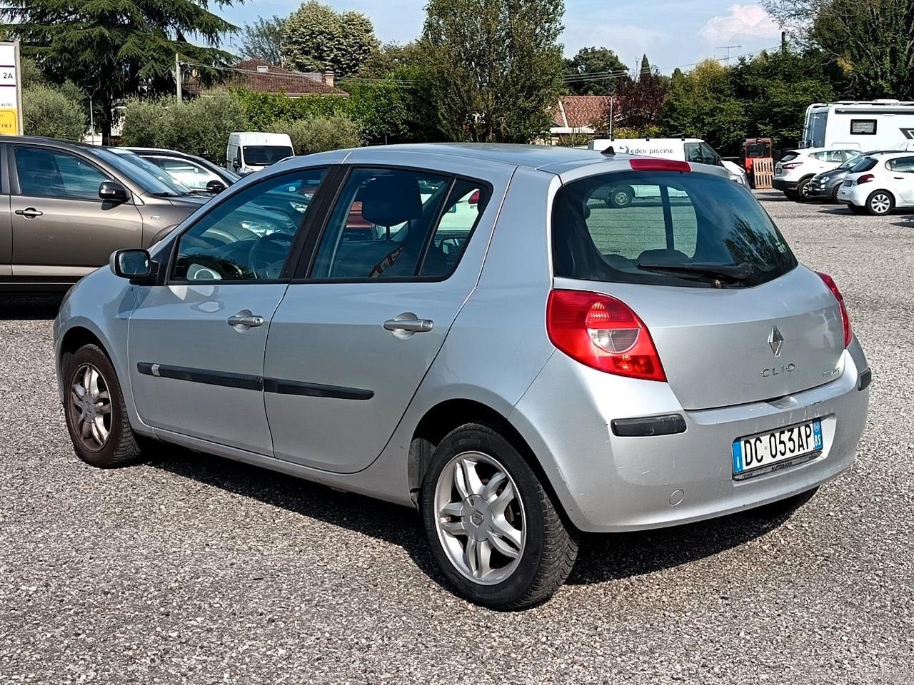 Renault Clio 1.2 Confort
